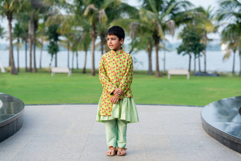 THE MACAW KING KURTA SET